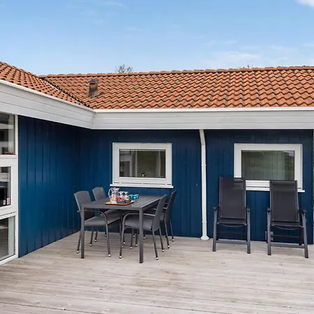 3 Bedroom Amazing In Holiday home *