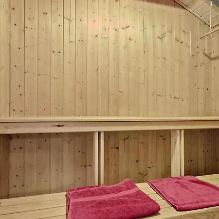 3 Bedroom Amazing In 度假居 Tranekær