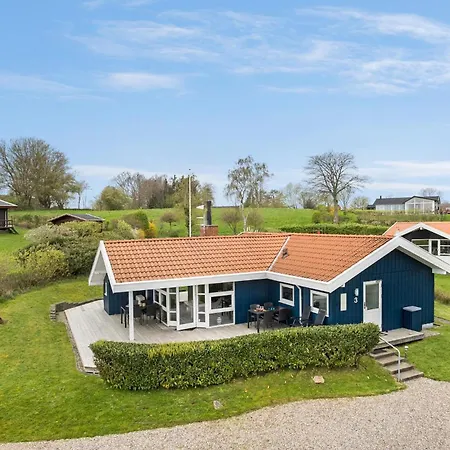 3 Bedroom Amazing In Holiday home Tranekaer